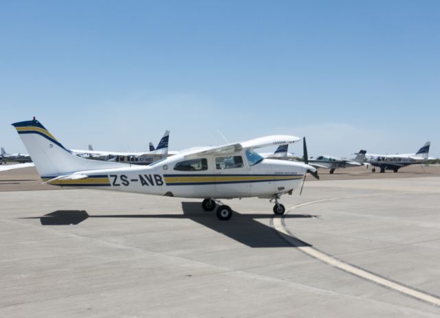 Cessna Centurion (ZS-AVB) - At Maun, Botswana. 19 NOV 2017.