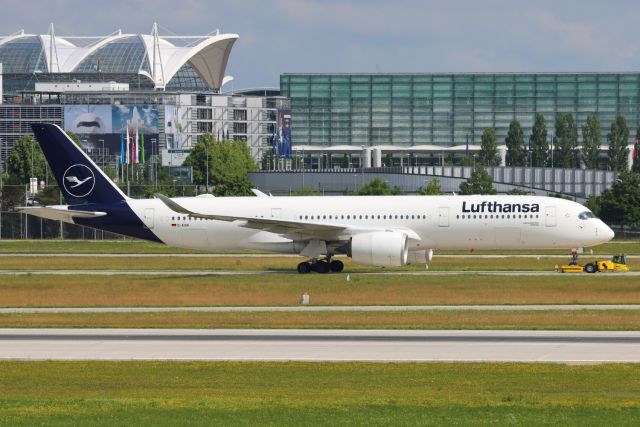 Airbus A350-900 (D-AIXK)