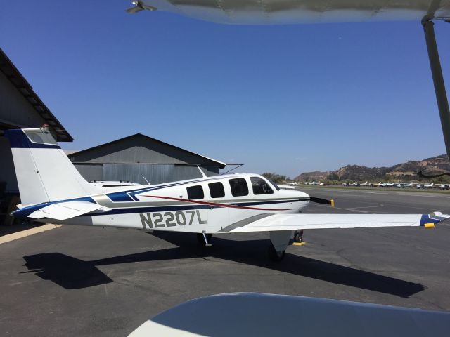 Beechcraft Bonanza (36) (N2207L)