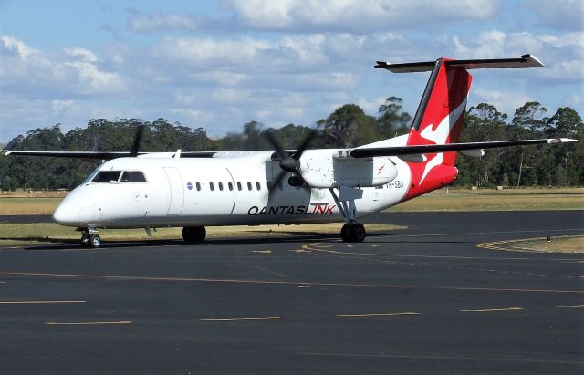 de Havilland Dash 8-300 (VH-SBJ) - Qantaslink (Eastern Australia Airlines) Bombardier Dash 8-315Q VH-SBJ (msn 578) making it's first ever visit to Wynyard Airport Tasmania on 2 January 2022.