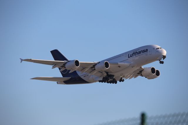 Airbus A380-800 (D-AIMK)