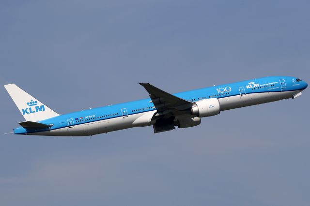 BOEING 777-300ER (PH-BVO)