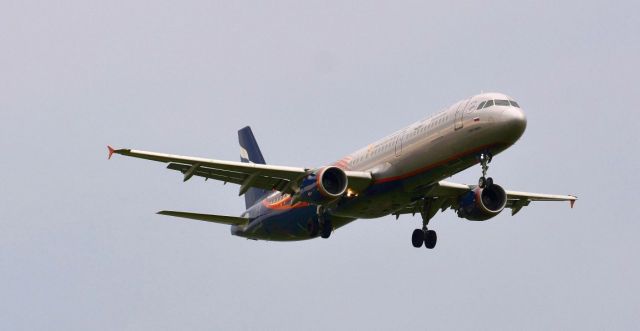 Airbus A321 (VP-BTL)