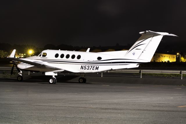 Beechcraft Super King Air 200 (N537EM)