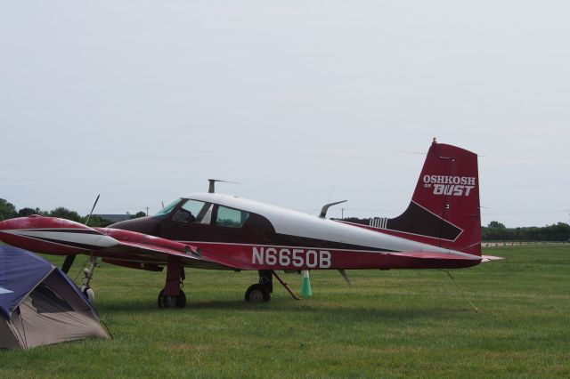 Cessna 310 (N6650B)