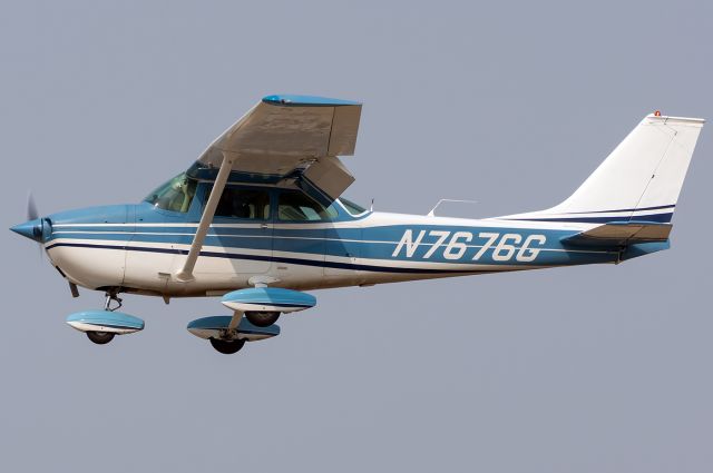 Cessna Skyhawk (N7676G)