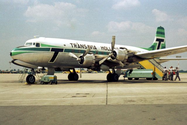 Douglas DC-6 (PH-TRA) - 1967 at Düsseldorf (EDDL)