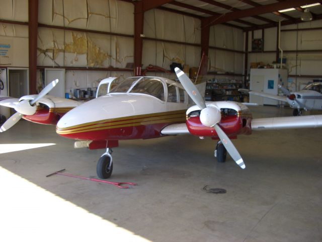 Piper Seneca (N55279)