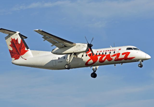 de Havilland Dash 8-300 (C-FADF)