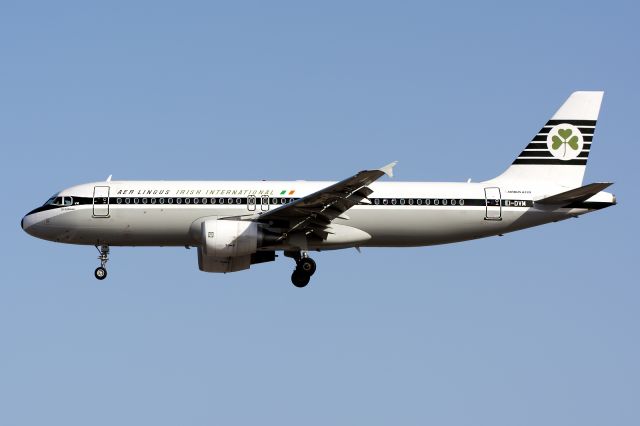 Airbus A320 (EI-DVM) - TENERIFE SURbr /11/07/2015