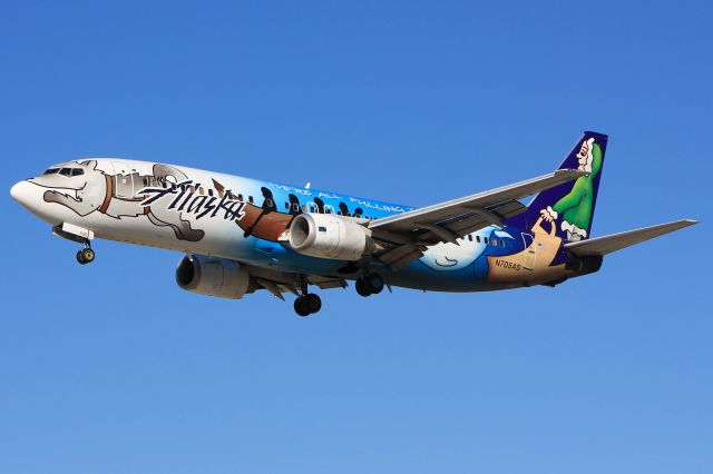 BOEING 737-400 (N705AS)