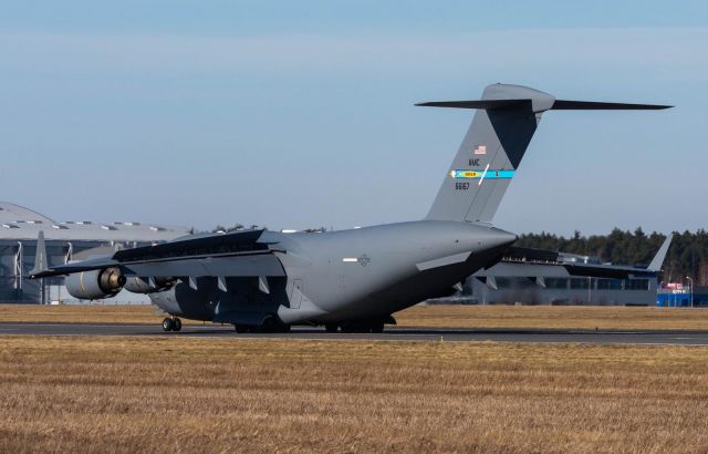 Boeing Globemaster III (06-6167) - EPRZ