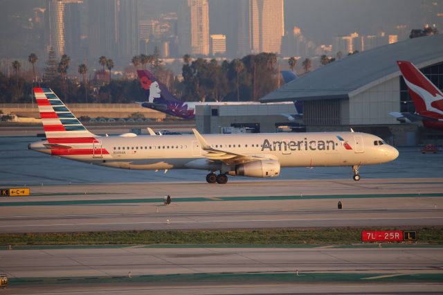 Airbus A321 (N149AN)
