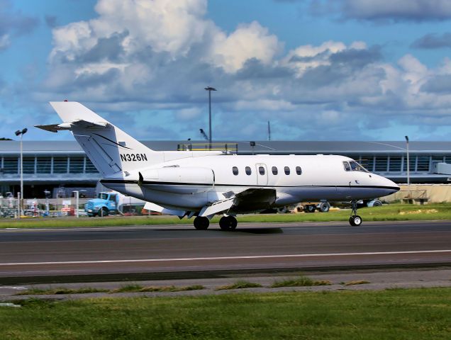 Hawker 800 (N326N)