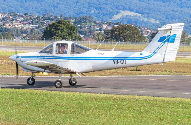 Piper Tomahawk (VH-KAJ)