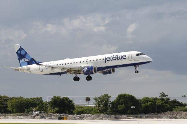 Embraer ERJ-190 (N178JB)