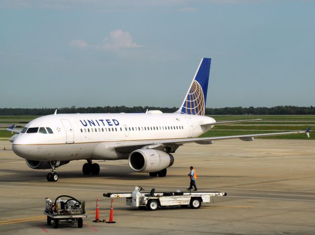 Airbus A319 (N849UA)