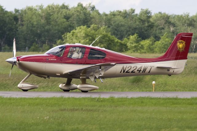 Cirrus SR-22 (N224WT)