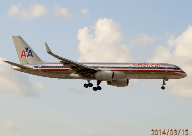 Boeing 757-200 (N763AN)