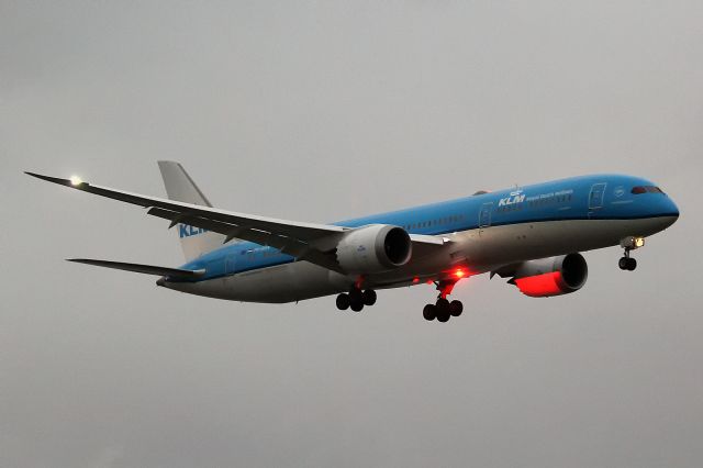 Boeing 787-8 (PH-BHA)