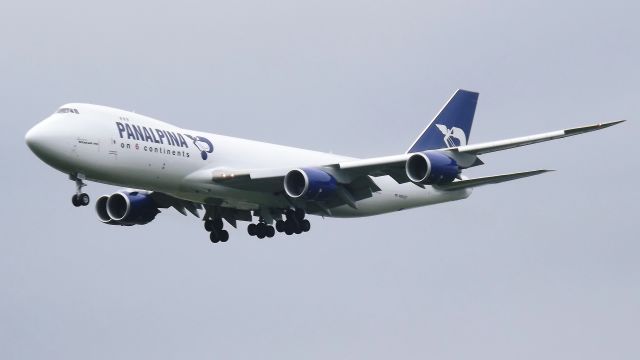 BOEING 747-8 (N851GT) - Approach to rwy 18L