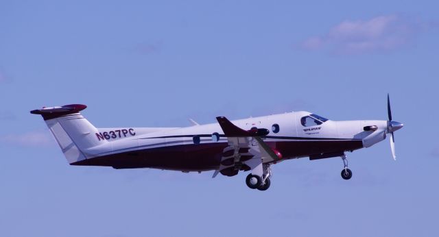 Pilatus PC-12 (N637PC) - Takeoff RNY 25 KART