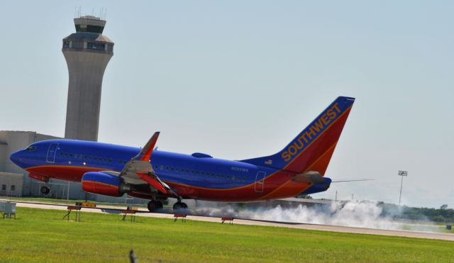 Boeing 737-700 (N285WN)