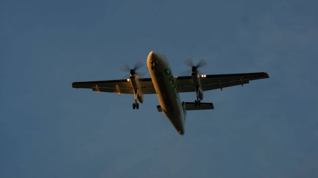 de Havilland Dash 8-400 (C-FABN)