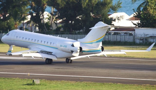 Bombardier Global Express (9H-XRS)