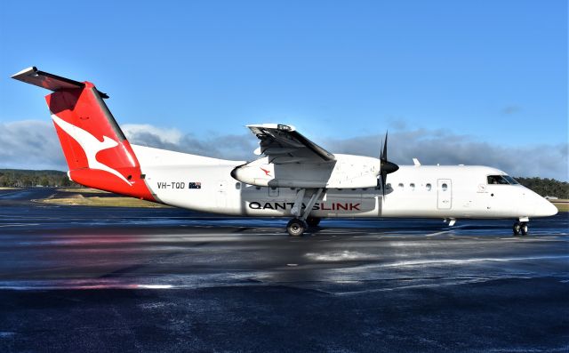 de Havilland Dash 8-300 (VH-TQD) - Qantaslink. Dash 8-315Q, VH-TQD, msn 598 at Wynyard Airport Tasmania Australia. 14 June 2023.