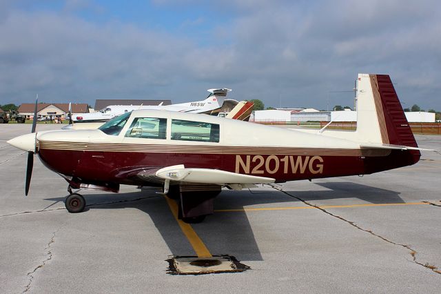 Mooney M-20 (N201WG)