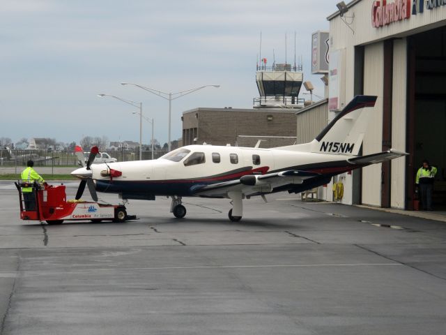 Socata TBM-850 (N15NM) - Friendly and compentent servide at the Colombia Air Service FBO @ Groton.