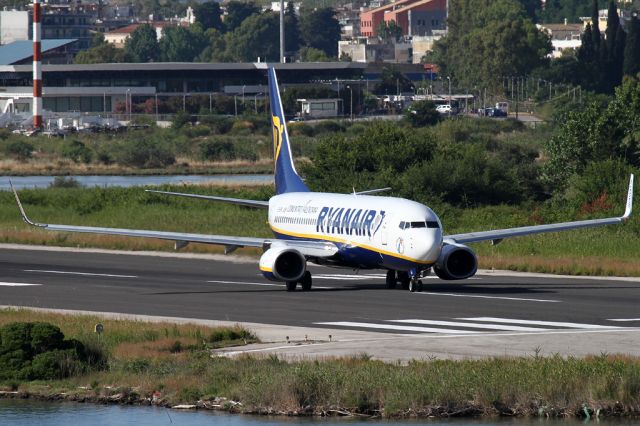 Boeing 737-800 (EI-EMJ)