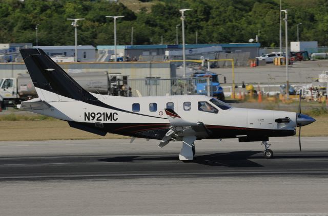 Socata TBM-700 (N921MC)