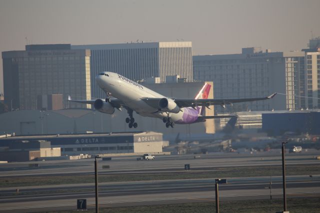 Airbus A330-200 (N392HA)