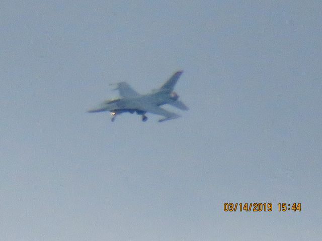 Lockheed F-16 Fighting Falcon (89-2040)