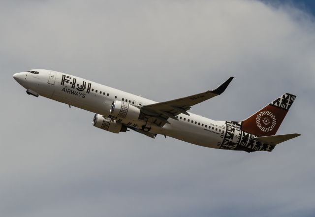 Boeing 737-800 (DQ-FJH)