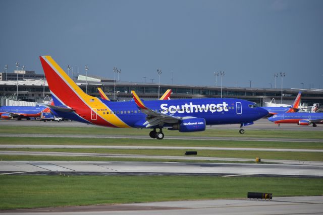 Boeing 737-700 (N751SW) - 8/7/2016: Southwest Airlines Boeing 737-7H4 arriving on Runway 12R at KHOU.