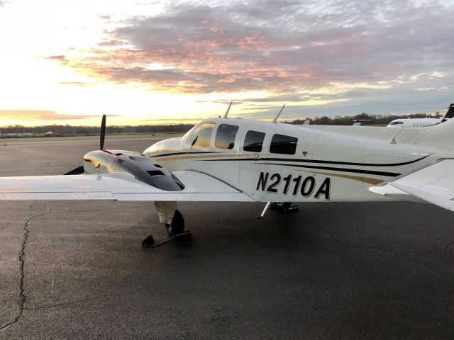 BEECH 58P Pressurized Baron (N2110A)