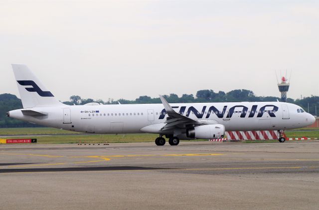 Airbus A321 (OH-LZH)