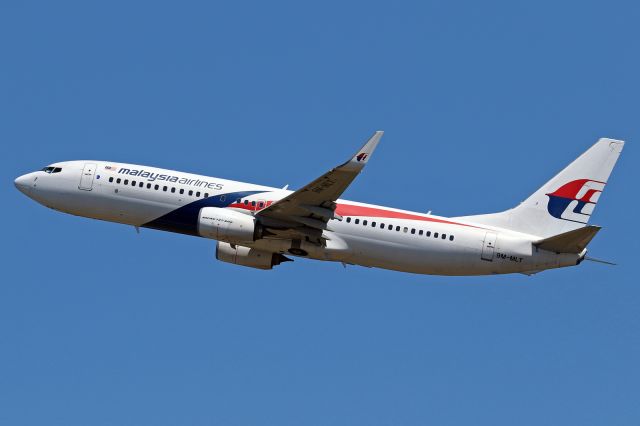 Boeing 737-800 (9M-MLT)