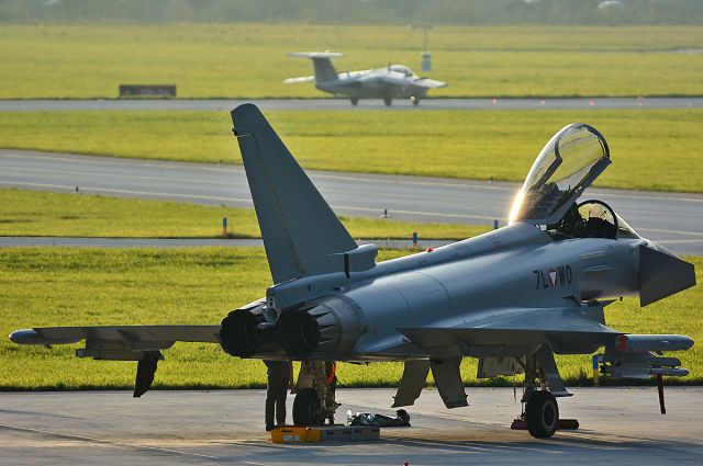 EUROFIGHTER Typhoon (7LWO)