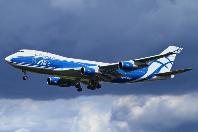 Boeing 747-400 (VQ-BUU) - date 24-Aug-2014