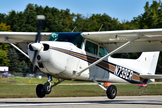 Cessna Skyhawk (N739ER)