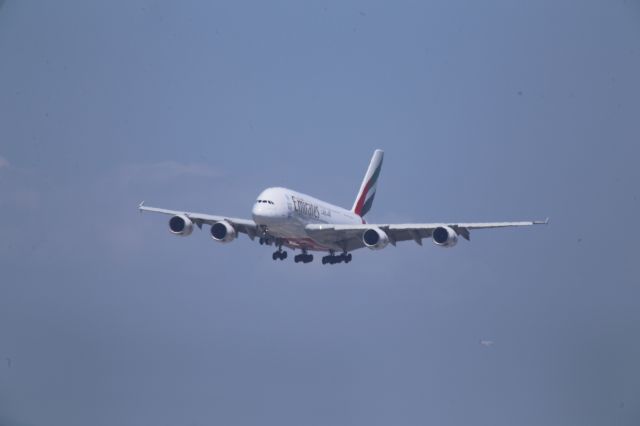 Airbus A380-800 (A6-EEO)