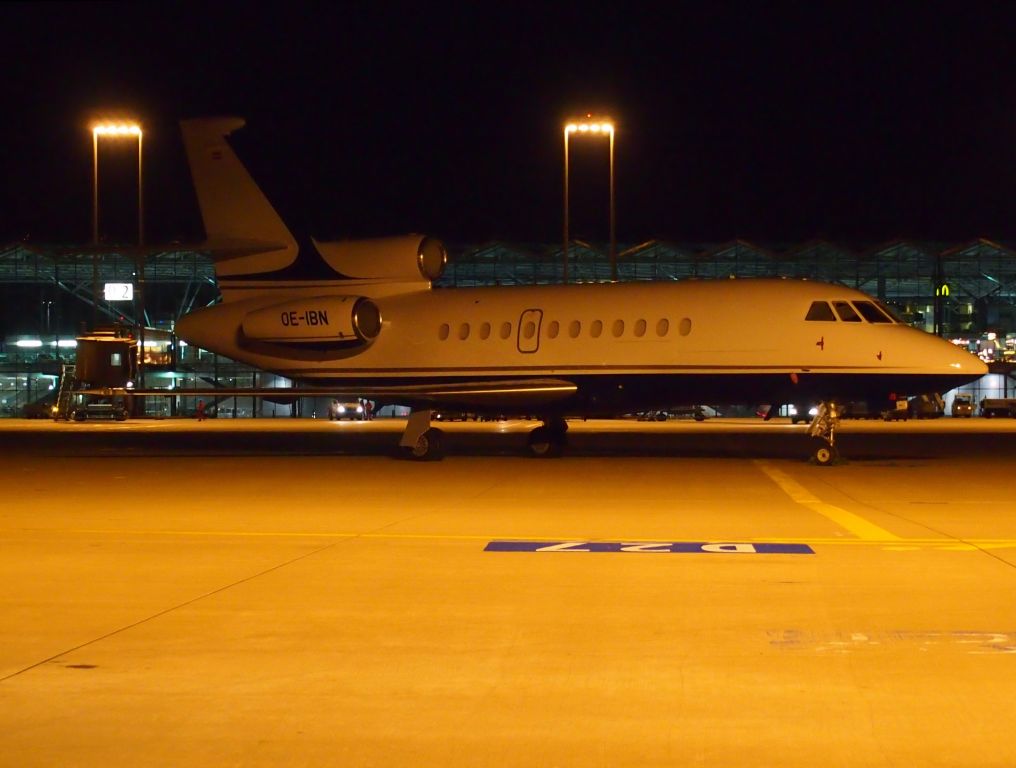 Dassault Falcon 900 (OE-IBN)