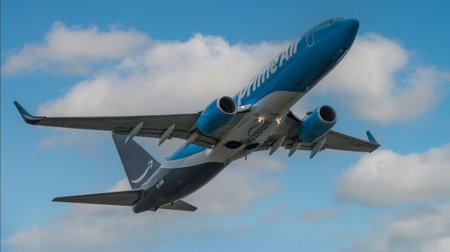 Boeing 737-800 (EI-DAD)