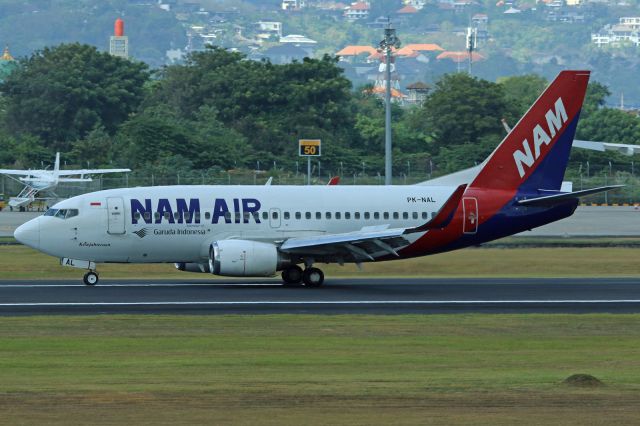 Boeing 737-500 (PK-NAL)