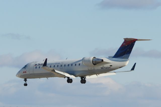 Canadair Regional Jet CRJ-200 (N871AS)