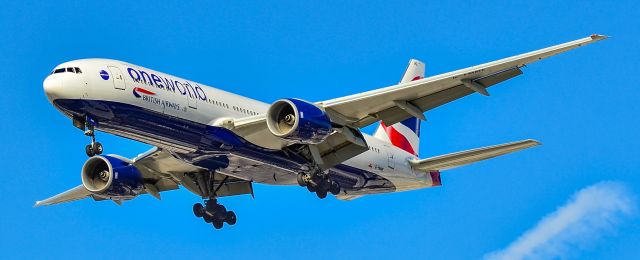 Boeing 777-200 (G-YMME) - G-YMME Oneworld British Airways 2000 Boeing 777-236(ER) - cn 30306 / in 275 - Harry Reid International Airport KLASbr /Photo: TDelCorobr /September 14, 2024